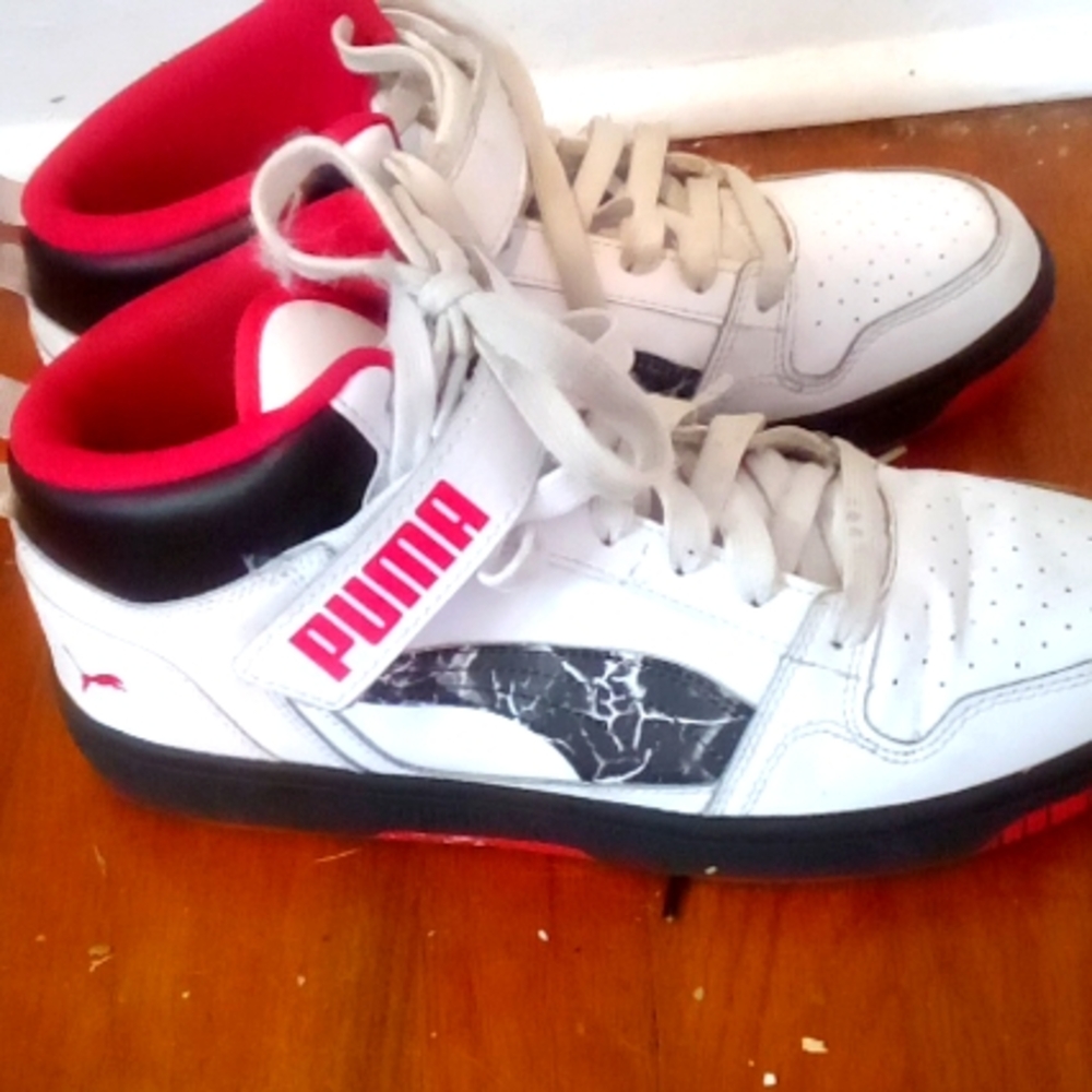 Mens shoes